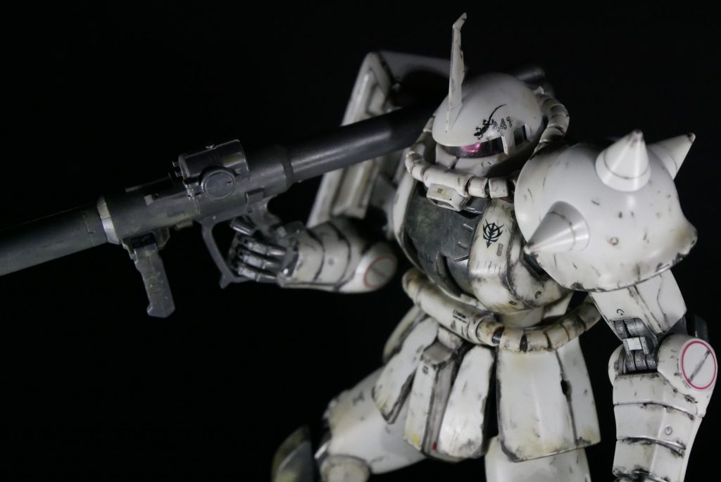 完成品　MG グフカスタム＋MG　ザクⅡホワイトオーガー＋MG　ザクⅡ　３体セット（ウェザリング仕上げ）–6枚目/制作者：suteteko76