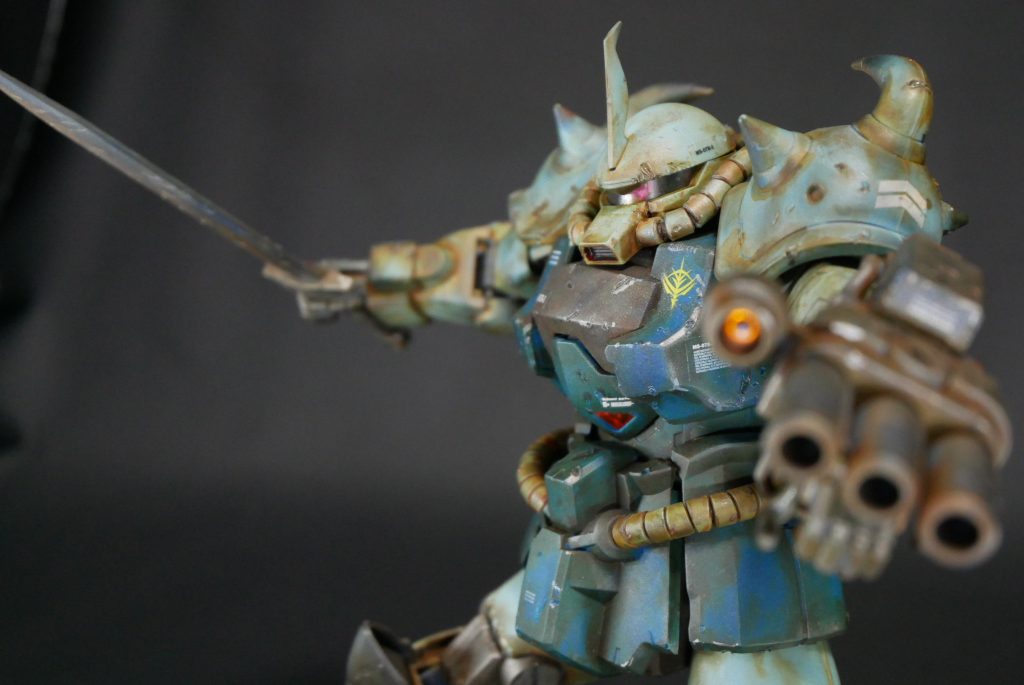 完成品　MG グフカスタム＋MG　ザクⅡホワイトオーガー＋MG　ザクⅡ　３体セット（ウェザリング仕上げ）–3枚目/制作者：suteteko76