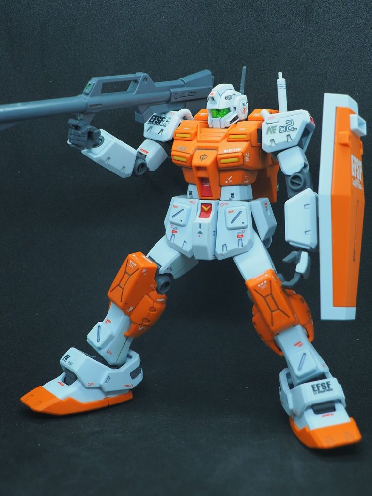 こいつは、バズーカ持ってる方が似合う(gundam-kao6)