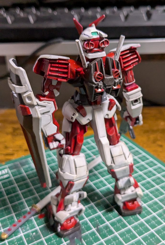 一応うしろすがた。スネの造形ないところの赤はサボりました。ランドセルで見えなくなる背中とかそれ以外の場所の造形はしっかり作りこまれてるのになぜスネだけこうなった。