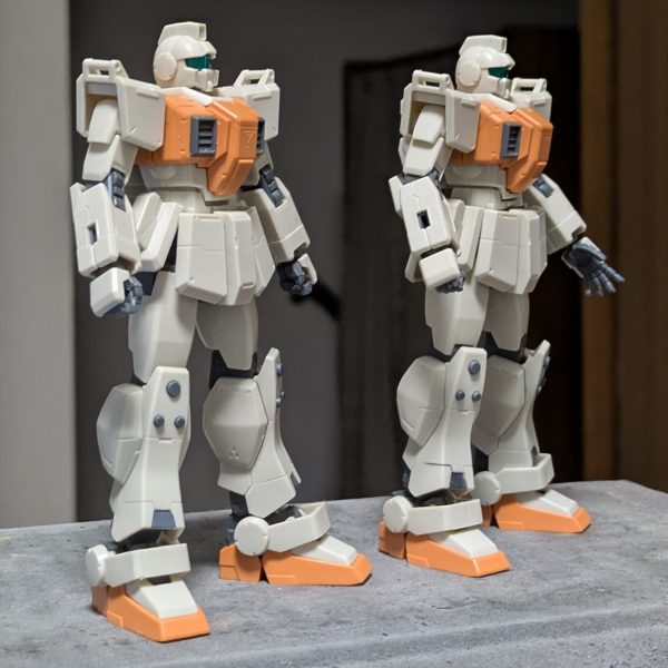 HGUC RGM-79(G)陸戦型ジム製作中!本日2機目組立完了!!並べるとまさに量産機という感じに。