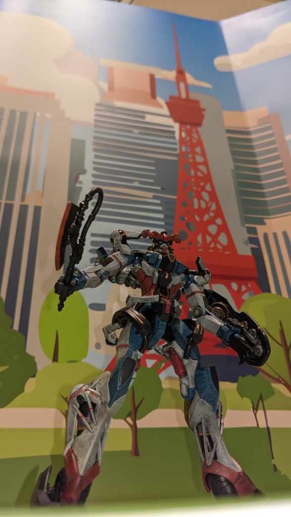 各パーツは小さいし、ワケワカなパーツ多いし、マーキングシールは細いし小さいし……老眼始まってんなって思ったガンプラでした(gundam-kao2)