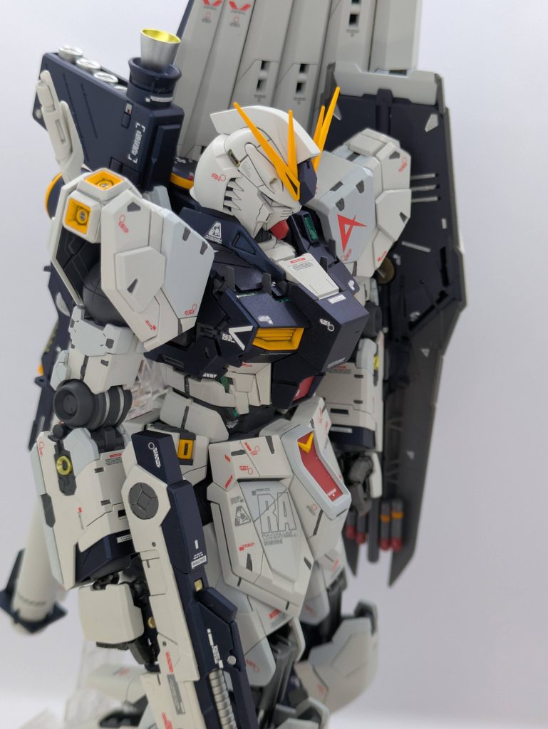 νガンダム–4枚目/制作者：SIT