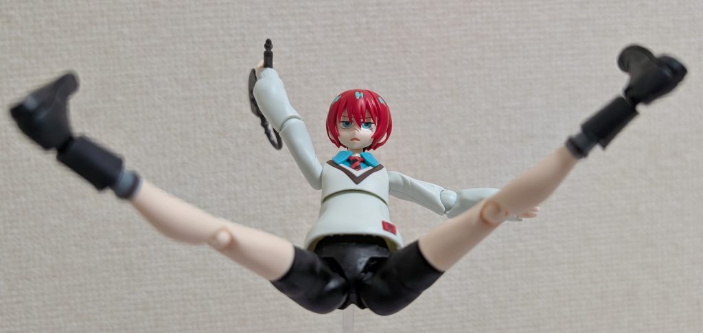 クリアスタンド（とスパッツ）のおかげで、こんな大胆なポーズも出来ますｗｗ