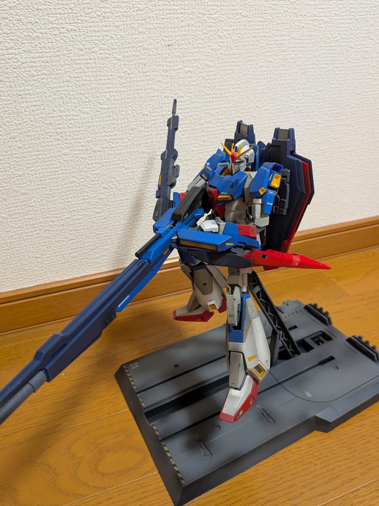 Zガンダム(塗装はげるのがこわくて未変形)