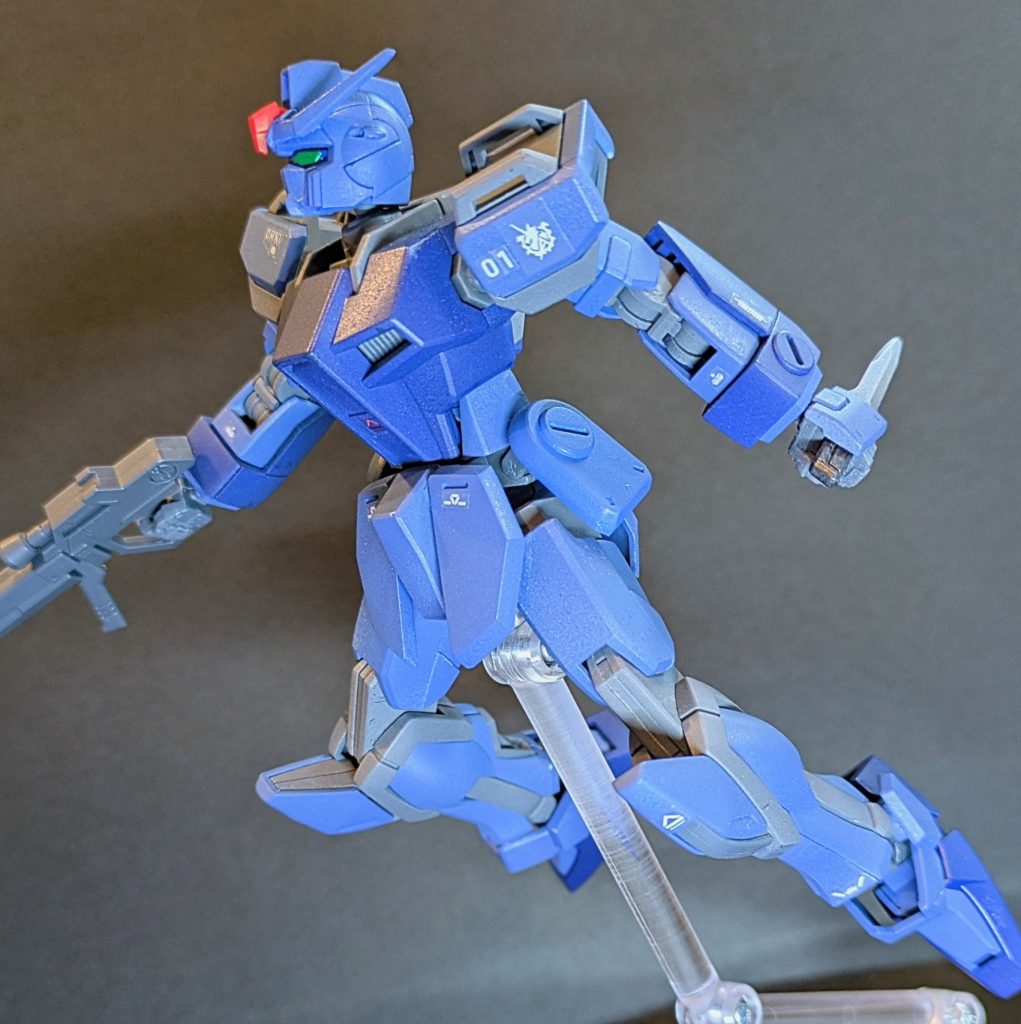 塗料皮膜が薄くて動かす度に削れてしまいます。ガンダムマーカーだと難しいのかまだまだ鍛錬が必要そうです。