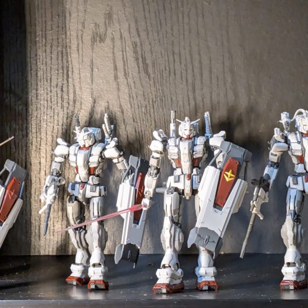 素組のガンダムEX4体