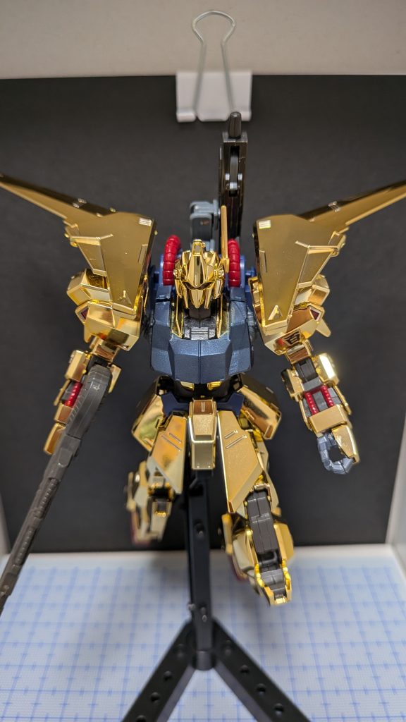 きちんと可動して、射撃ポーズ、高機動形態も取れます