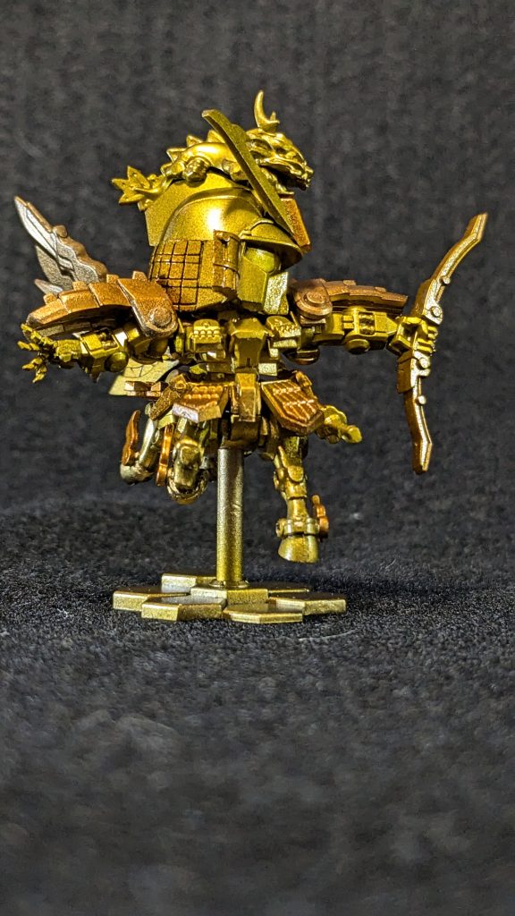 武者精太頑駄無–3枚目/制作者：LUCIOLE