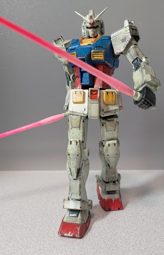 ビームサーベルを持って迫るとレクイエムっぽいですね。