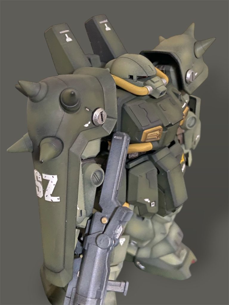 「有能なパイロットには、優秀な機体を贈ろう…わたしもお前を護ろう…」と言ったとか言わなかったとか…😅イニシャルまで入れて、そりゃーモテるわなぁ…