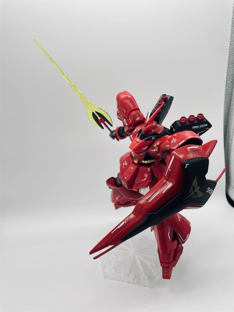 以下読み飛ばし可17年前の発売当初逆シャアのキット全て買ってリガズィとヤクトドーガだけ全塗装しました。仕事の忙しさで以降完成出来ず、引越しの場所問題で処分してしまっていて、今回その時の供養になります。次回HGUC νガンダム！見てくださいっ（シャクティ）