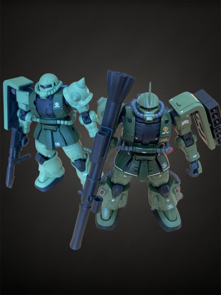 以前製作したオリジンザクⅡのC型と。今回は全体的ににやや濃い緑に調色しています