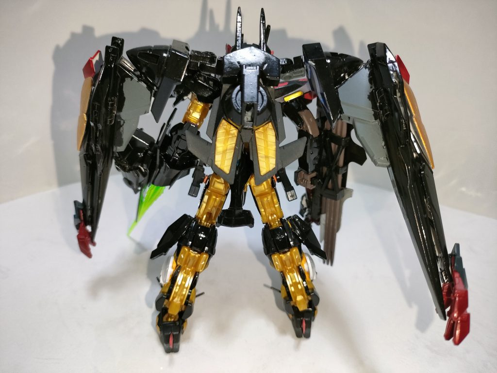 とにかく無理矢理切って貼ってをしております(笑)