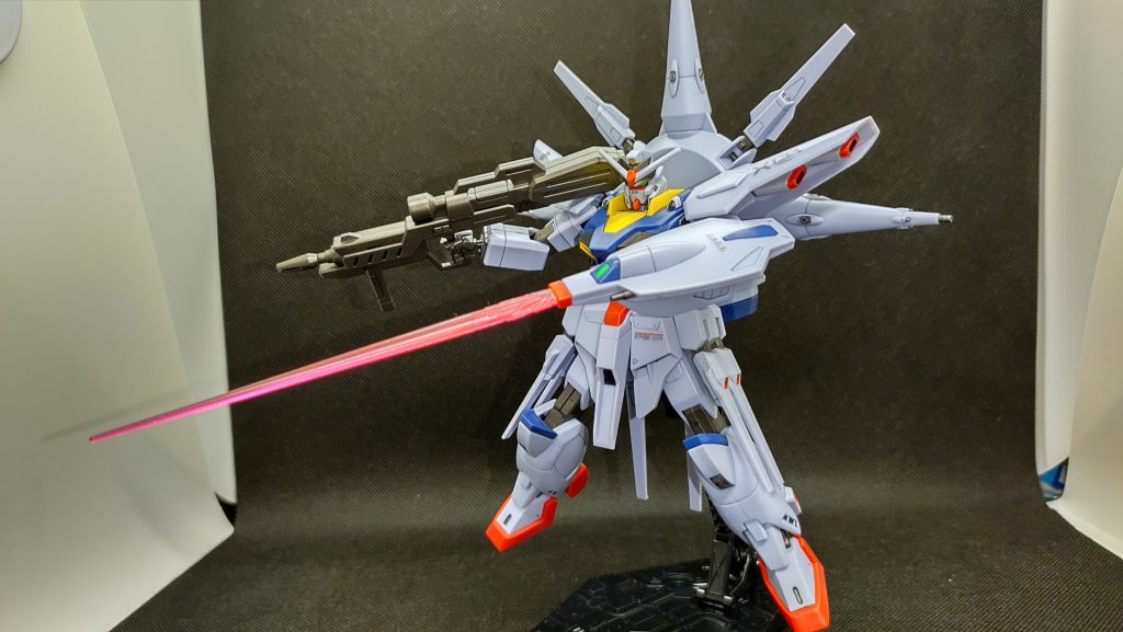 ビームサーベル。エフェクトが豪華です。