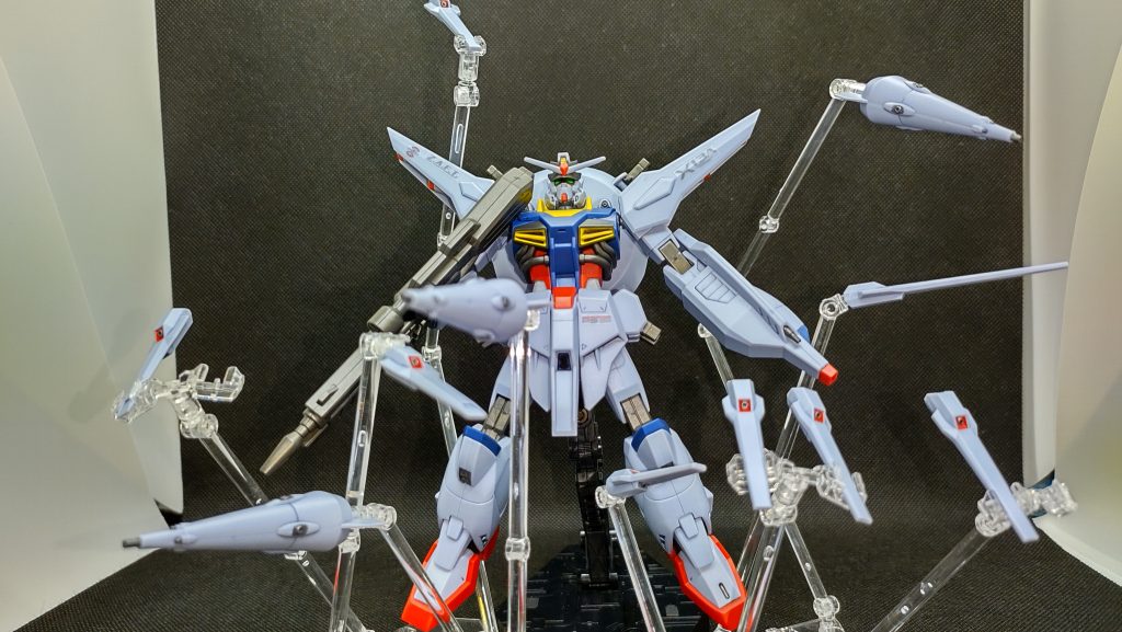 バンクでもやってた、ドラグーン展開。