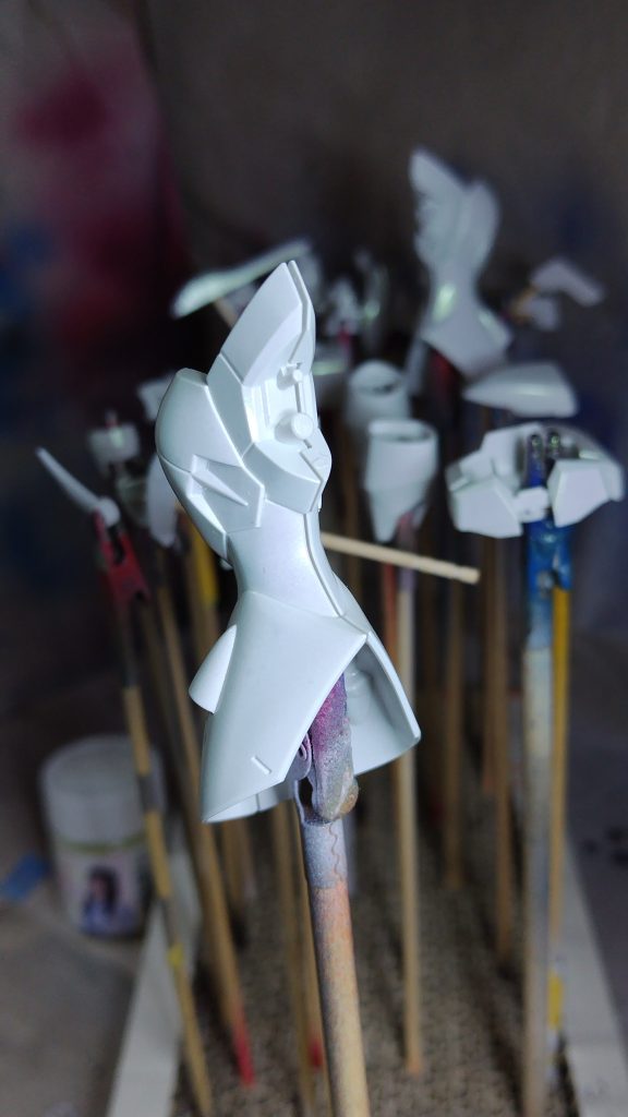 パールホワイトの塗装です。パールは写真撮影が難しいですね…暗めの露出にすればいいのかな…この辺の撮影は手探りです。実際はちゃんとパールにはなっています。