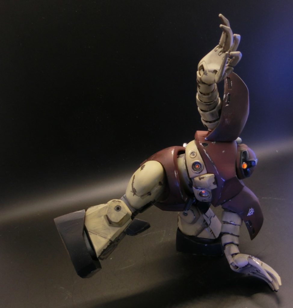 こんなポーズもとれますよ。