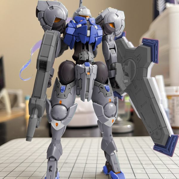 最初は感覚で色を塗ろうと思っていたんですが、予期せぬトラブルを避けるために、結局Photoshopを使って半日かけて仕上げました。このカラーリング、みんなはどう感じる？（2枚目）