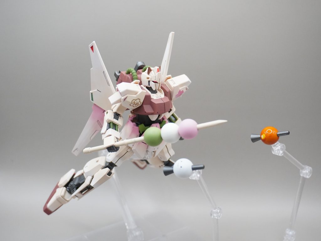 「いくどー！」ガンプラバトルならメイスとビットでPS装甲ともナノラミネートアーマーともある程度戦えそうです