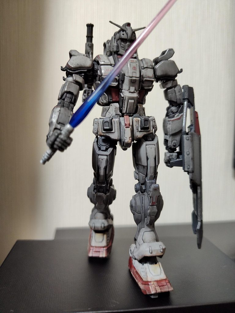 好き嫌いありそうな見た目ですがHGとは思えないディテールだしとても組みやすかったし個人的に超おすすめキットです。付属のマーキングシールは余白切ったほうが良さげ