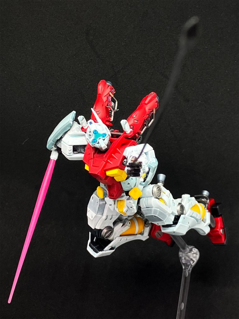 ゲルググを駆るのは”ユニカム”ことシイコ・スガイ。彼女という人物を知れば、この機体の求心力はさらに跳ね上がる。その最後のシーンを思いながら、大事に制作した一体だ。