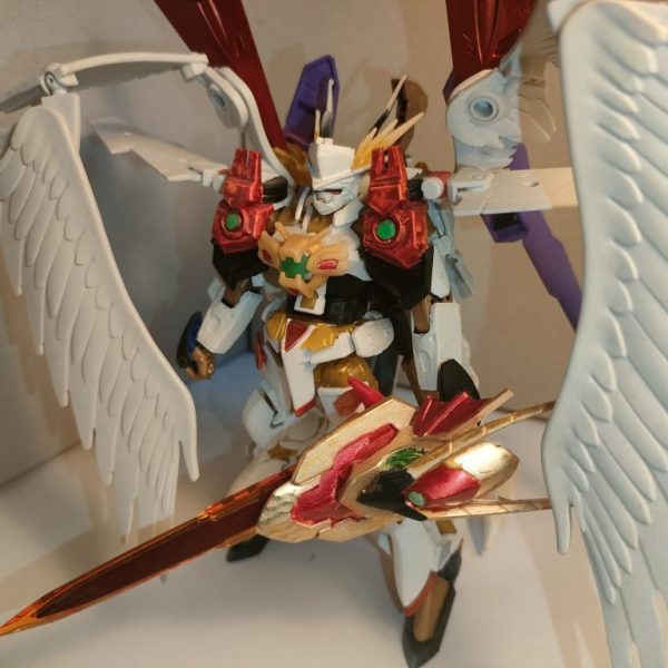 アストレイゴールドフレーム金剛天照ガンダム