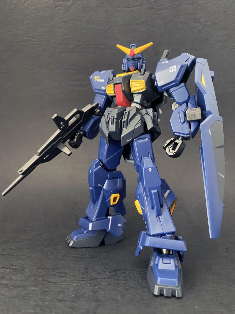 デカールは今回控え目