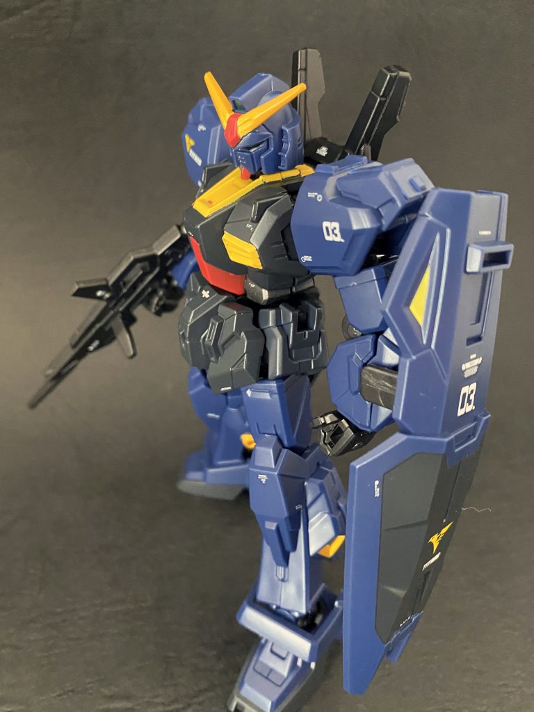 シールドの黄色は余っていたシールを切り出して再現