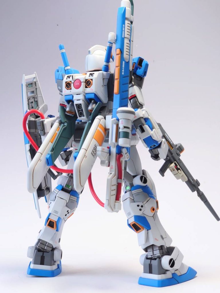 MG ガンダム4号機–4枚目/制作者：hiro78