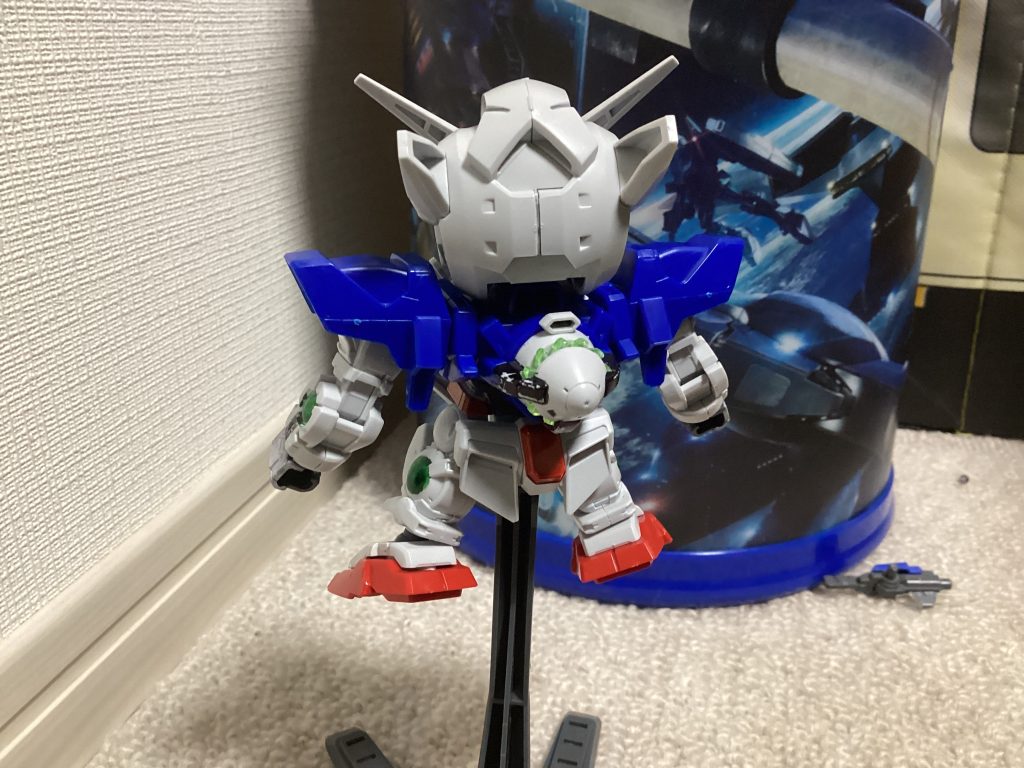 背面ベースがエクシアリペアIIなのでそのままですこれから追加武装なども制作していく予定です