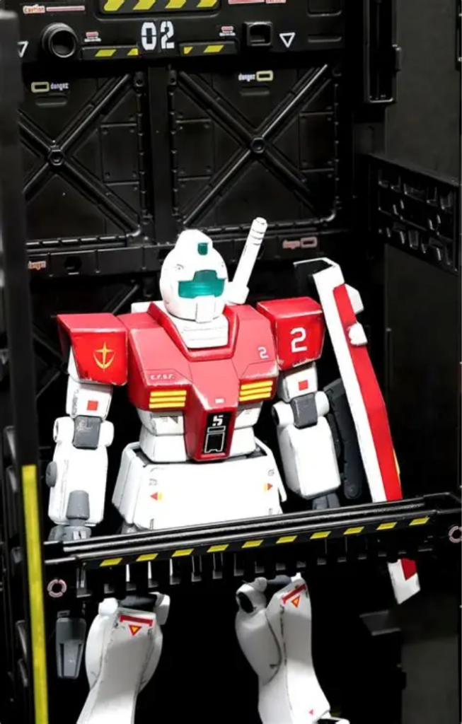 山田化学さんのディスプレイベースで。ステッカーと合わせて200円ほどでこのクオリティはコスパが良すぎますね。ついつい買いだめてしまいます。