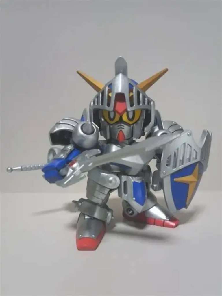 ナイトソード。「スパロボBX」での活躍が印象深くて、そのイメージで作成。なのでマントは無しで。フルアーマー、バーサルとパワーアップしていくけど、やっぱり騎士ガンダムはこのデザインが一番好きです。