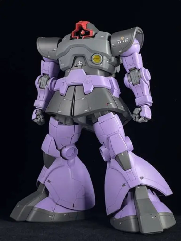 何年ブリかのMG制作でした。スケールが大きいから パーツが大きいし、眼球に優しいキットでした 笑HG制作時と 同程度のディテールで、凄く精密感が出ました/当方制作比デカールも小型の物をメインに、配色ポイントのプラ材も 0.3をメインに、実物を見て欲しい、、笑