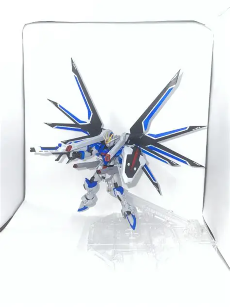 色々失敗はありましたがこれを経験にしてもっとガンプラを楽しんで行きたいな〜ガンプラ制作に関するアドバイスもいただけたら嬉しいです!もしここまで見てくださった人がいたらありがとうございました!