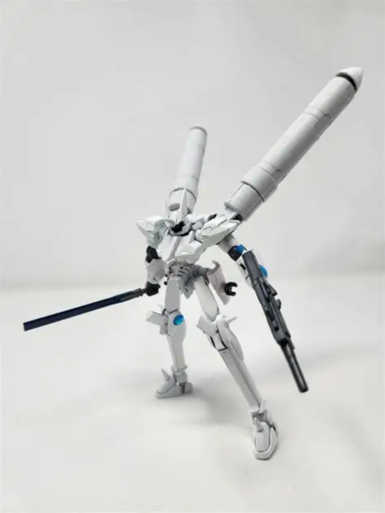 Even though it is a experimental MS, it is still loaded it out with wweapons. LIke the one you see hear with the GN machine gun.