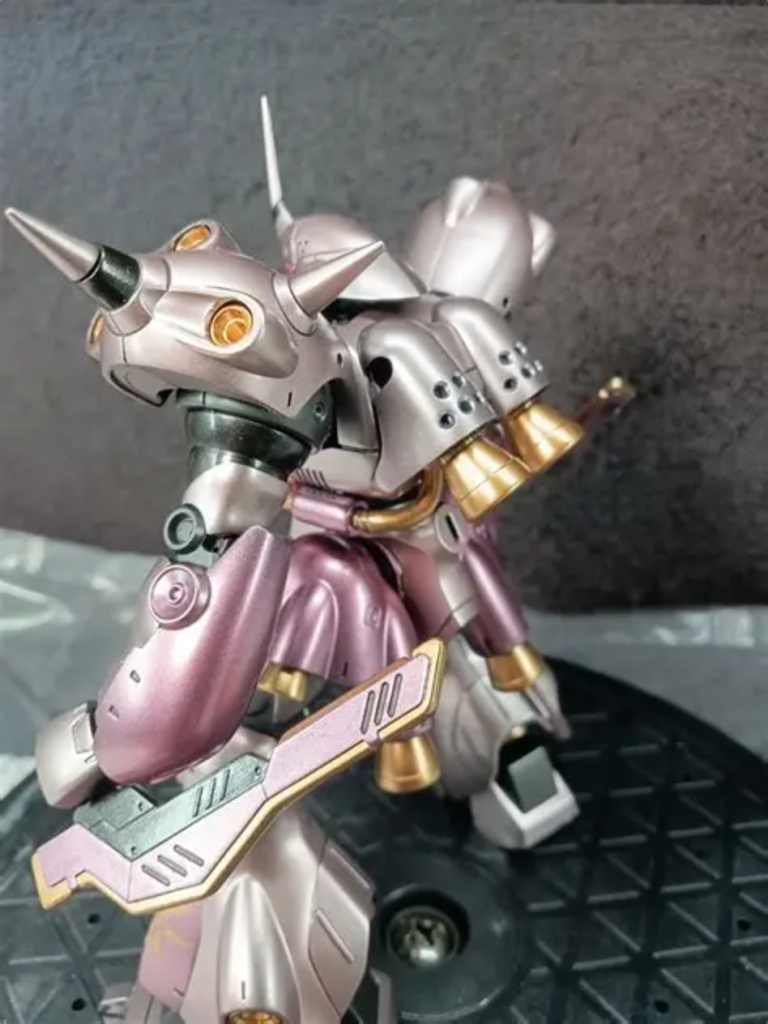 肩の合わせ目は断念しました（泣）完成が見たくてつい急いで組むクセがあります　もっとしっかり作り込みたいですね