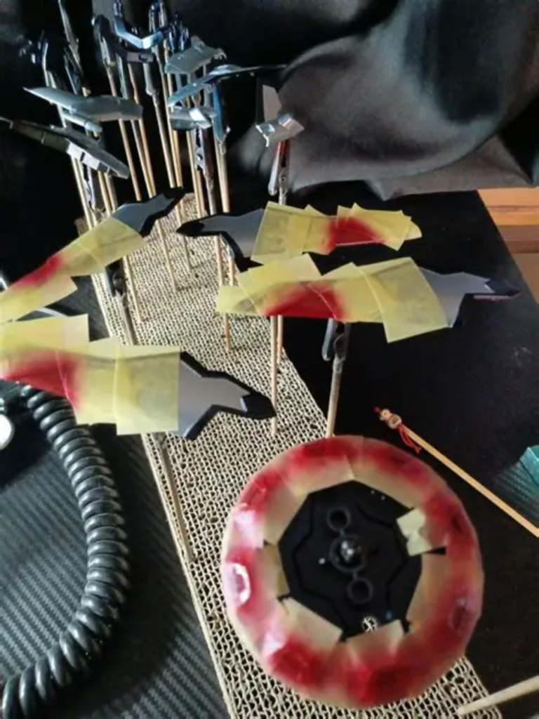 純正デカールを使用せずマスキングのみで色分けしてます