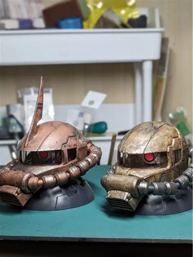 シャア専用ザクヘッドと並べてみました。