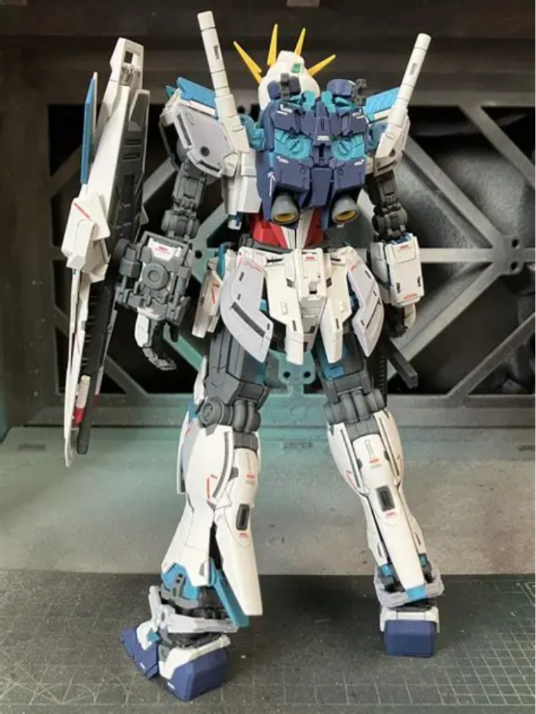 ちょっと吹きムラがあるので青っぽかったり緑っぽかったりとしてます...