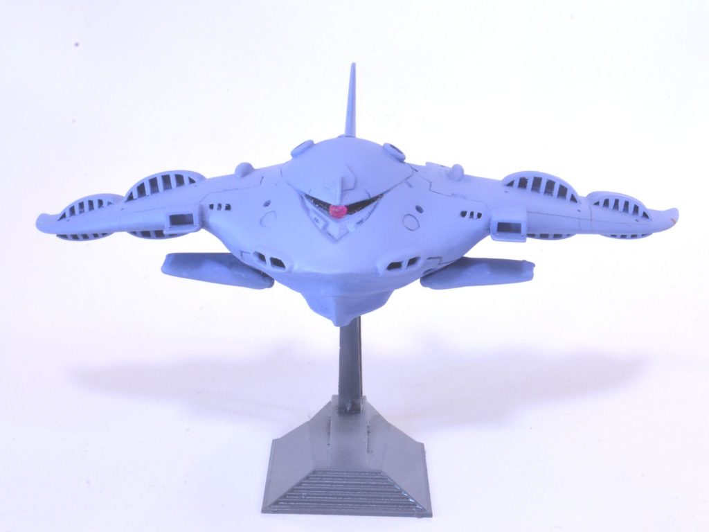 水面で離着陸する飛行艇にしたのでギリ水泳部です！