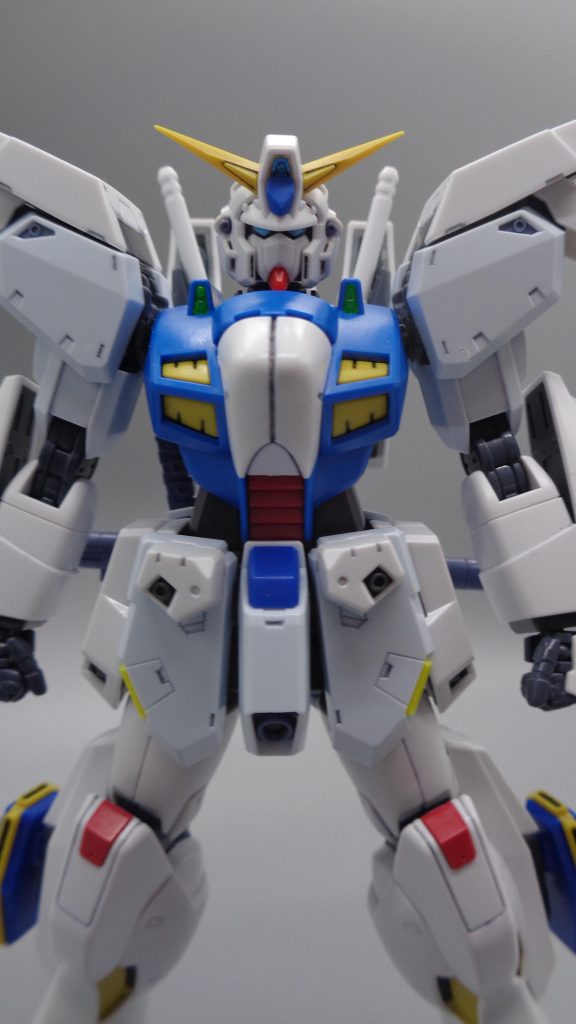 ひっさしぶり(1年3か月ぶり)の投稿で初のMGです。最近の漫画でF90の5号機が生えて来たりして、他にもこっそり作られたF90が居てもええんやないのってことででっちあげました(*´▽`*)