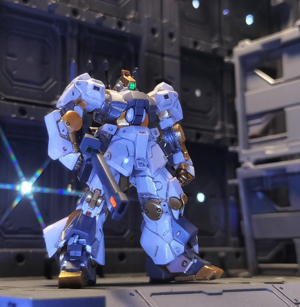 2.        エゥーゴの指導者であるブレックス・フォーラ准将の肝いりで、秘密裏にアナハイム・エレクトロニクスと共同で開発された。