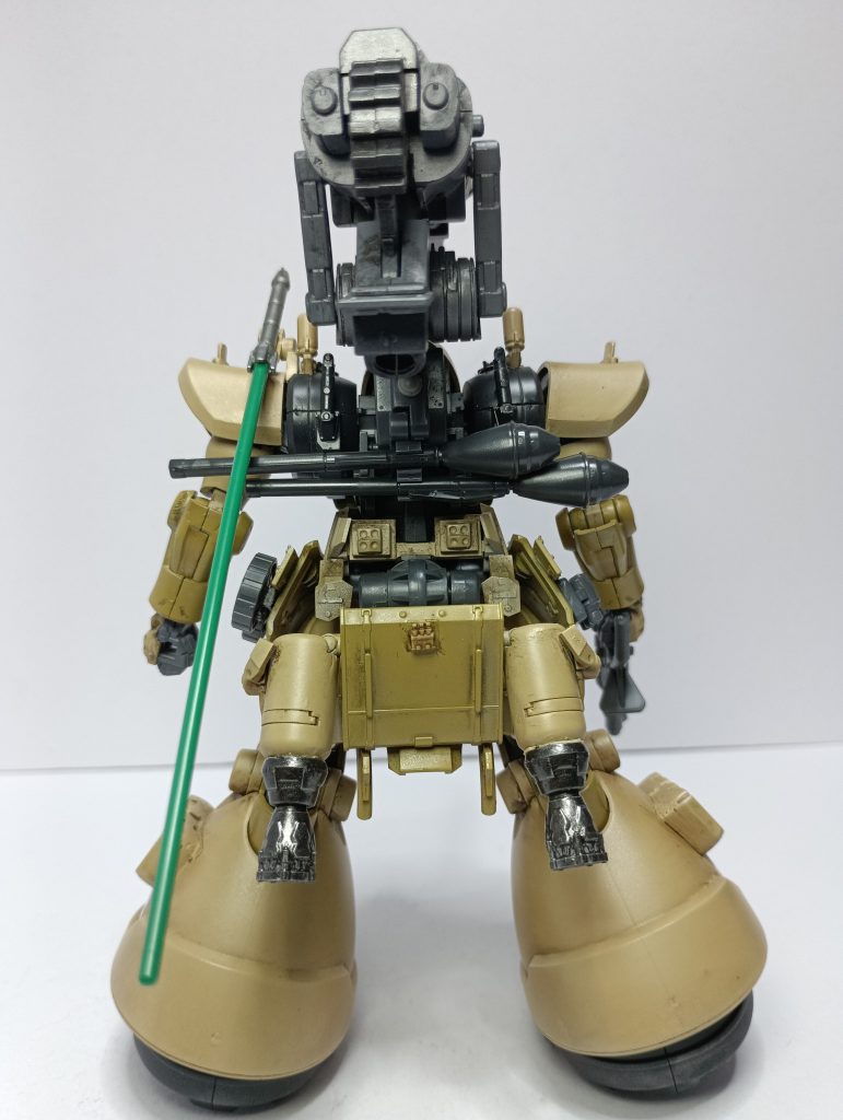 背部。背中にはシュツルムファウストを装備。