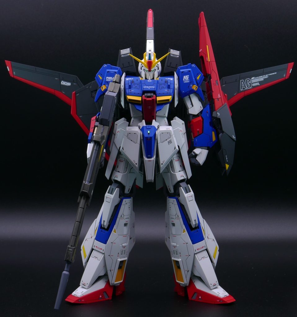 正面から大型化といっても、実際完成した後ver.2.0のフライングアーマーと翼面積を比べても大差なかったのですが……