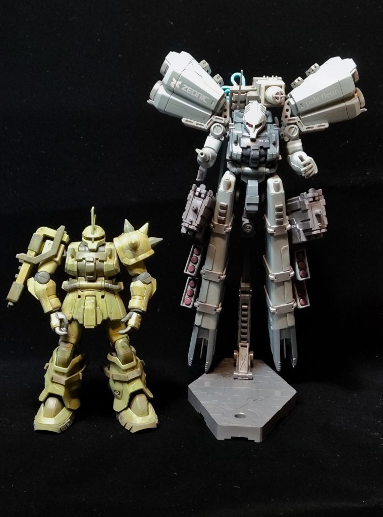 ヴェルナー終戦時の乗機MS-06F2との比較