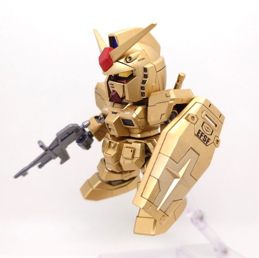 改造はせずに無理なくマスキングできる部分のみ塗分けてみました。