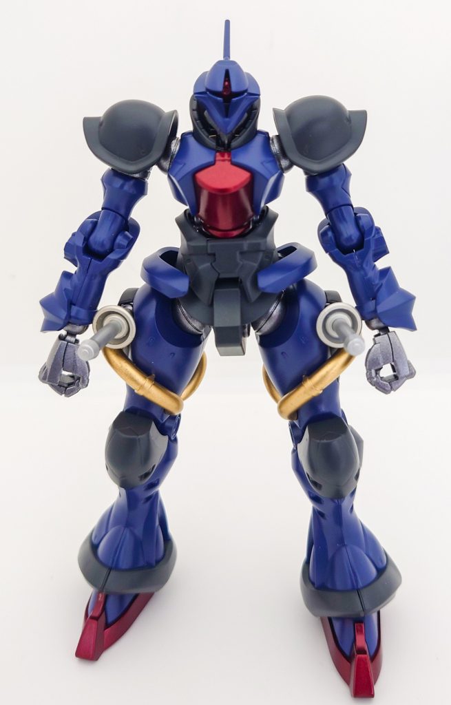 正面まずは、素の状態のギャンです。