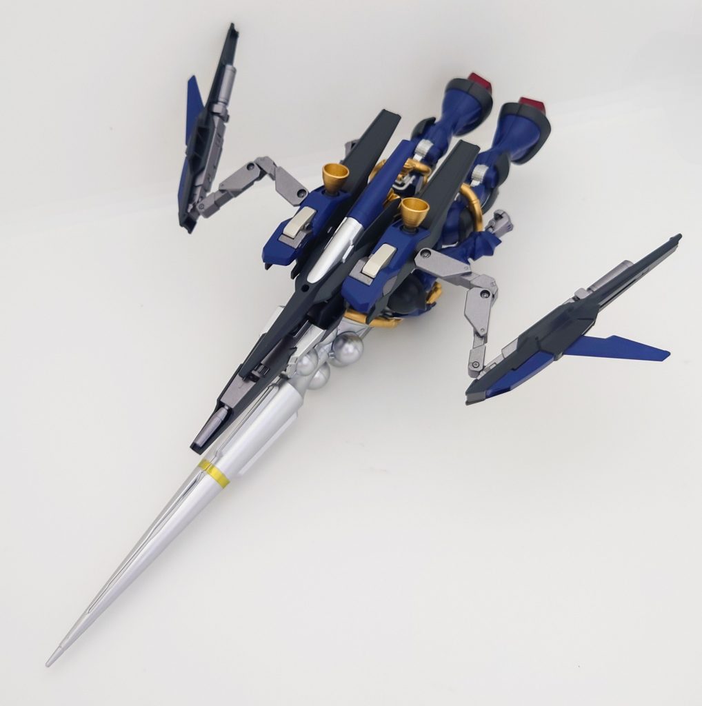 そして飛行形態。ハクジが戦闘機の先端に見えたのがキッカケで作成してみました。