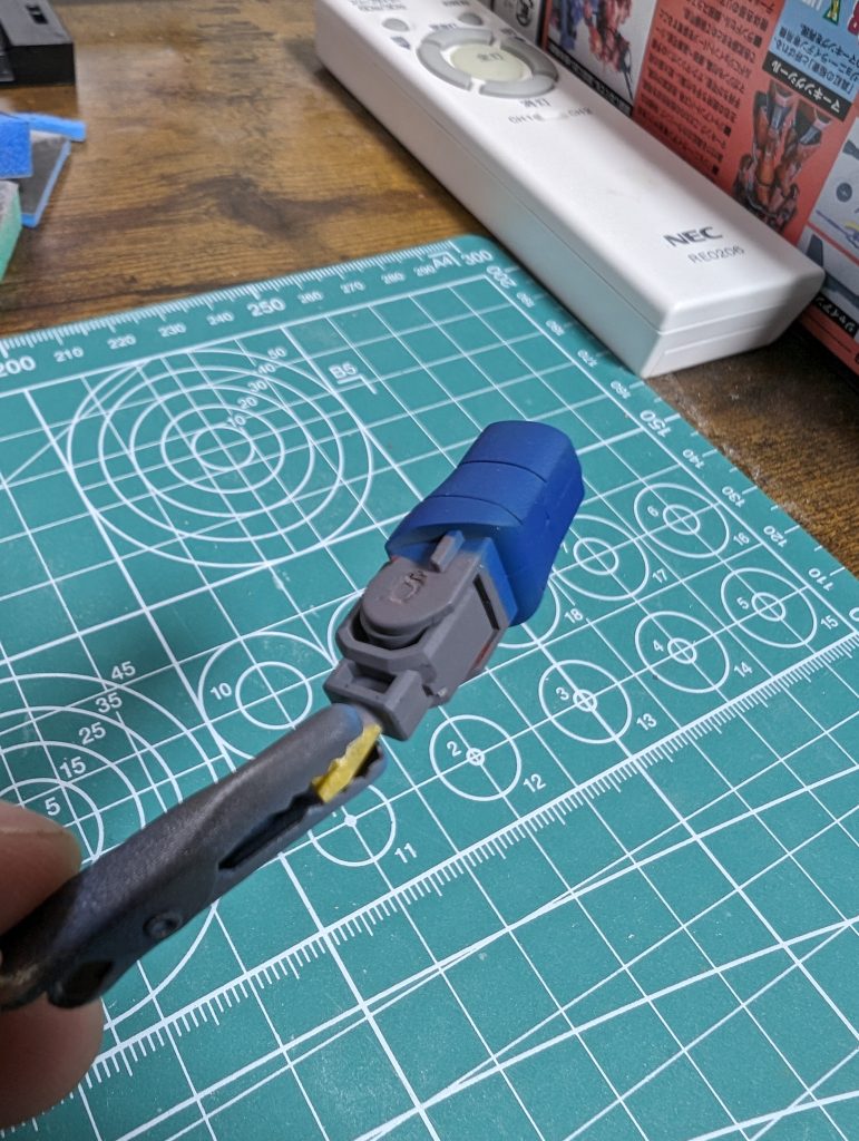 今回の後ハメ加工は前腕部だけ